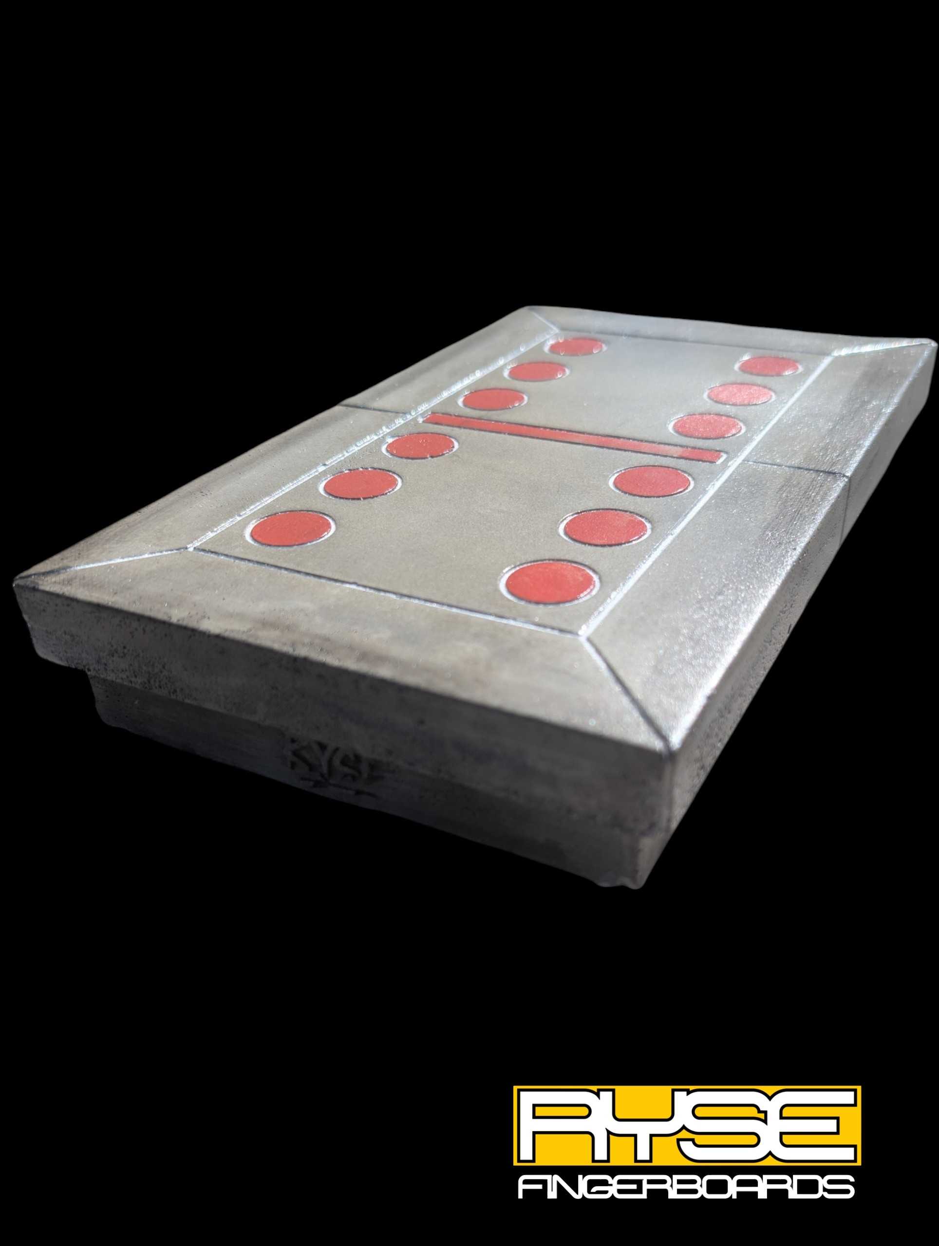 Muni Ryse Domino
